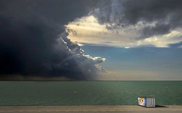 Storm on the way by Fred Teepe