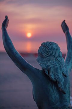 Meerjungfrau bei Sonnenuntergang von Yana | Photography Noordwijk