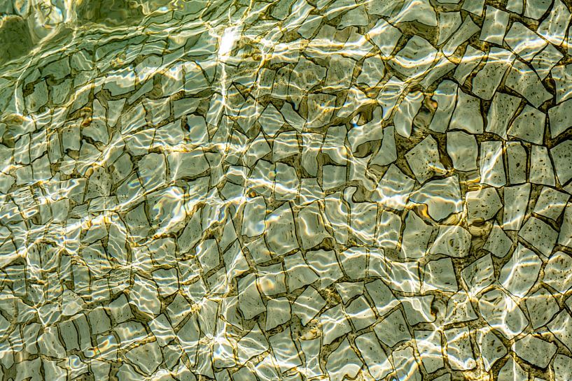 Abstraktion Wellen mit Mosaik von Dieter Walther