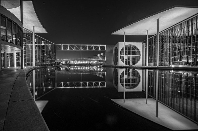 Night symmetry - Paul Löbe House in the Spree by Karsten Rahn