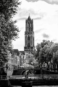 Domtoren Utrecht gezien vanaf de Bemuurde Weerd (2)  van André Blom Fotografie Utrecht