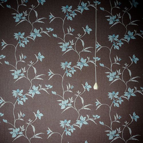 Pull cord for floral wallpaper
