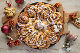 Handgemachte Zimtschnecken im Advent – Frische aus dem Ofen von Authentic Food Stories