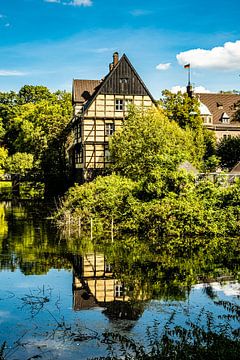 Reflectie Idyllisch kasteel Wittringen in Gladbeck van Dieter Walther