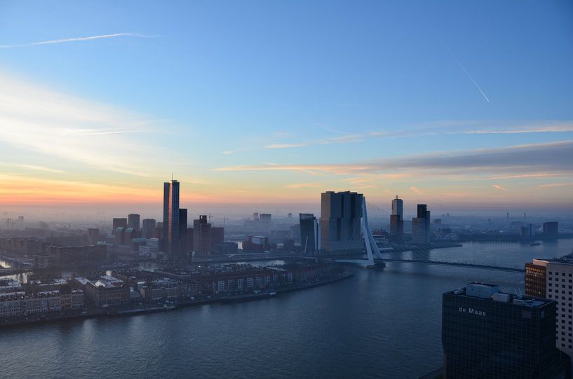 Tôt le matin d'hiver à Rotterdam  par Marcel van Duinen