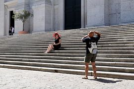 Red hat, Urbino Italië by Maren Oude Essink