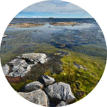 baai aan de zweedse oostzee kust van Geertjan Plooijer