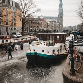 Ice on the canals van Brian Sweet