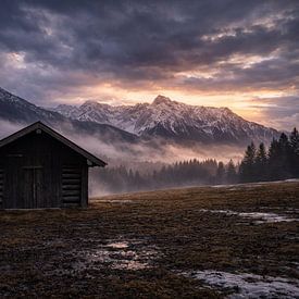 Ambiance mystique et brumeuse dans les Alpes sur Christina Bauer Photos