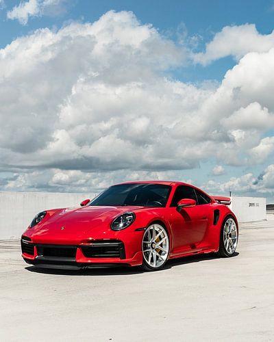 Porsche 992 by PixelPrestige