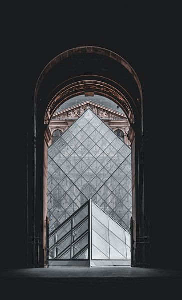 Louvre Museum by Hello Pompoyo