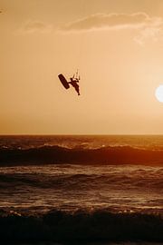 Kitesurfer silhouette by Andy Troy