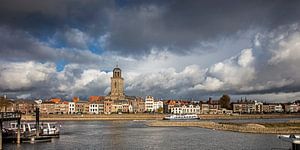 Skyline de Deventer au bord du fleuve IJssel sur Frans Lemmens