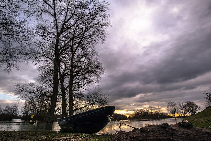 Ijssel high water. by Frank Slaghuis
