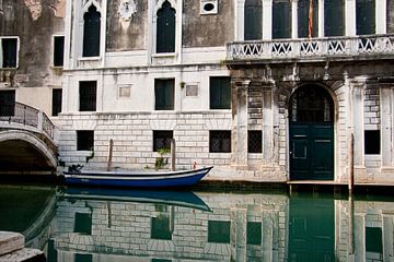 Typical venetian canal van Marco de Groot