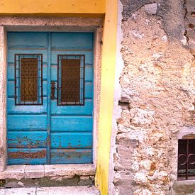La porte colorée de Rovinj-Istrie sur elma maaskant
