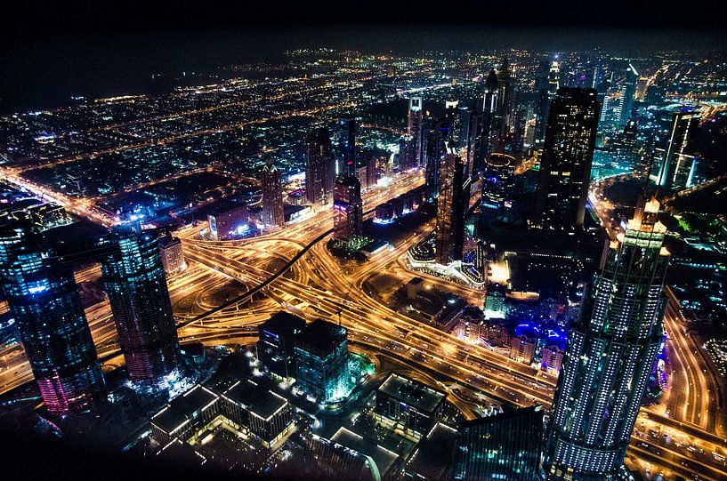Dubai by Hello Pompoyo