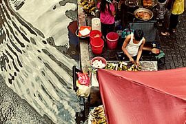 Straßenessen Manila Philippinen von Henny Boogert