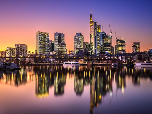 Frankfurt am Main skyline by Frank Heldt