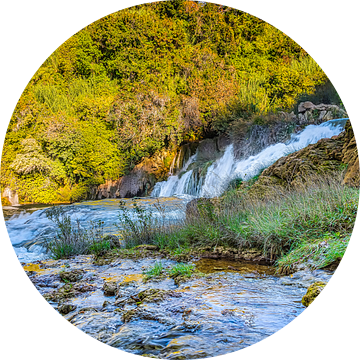 Waterval in Krka Nationaal Park, Kroatië van Rietje Bulthuis