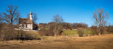 vroeg voorjaar landschapspanorama Boven-Bavarije, Murnau van SusaZoom