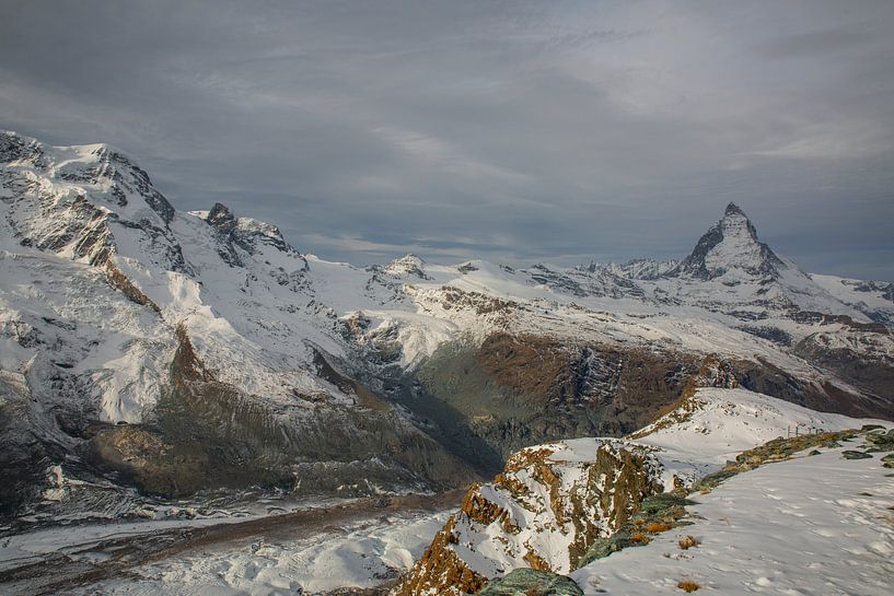Matterhorn en Gorner gletsjer in Wallis Zwitserland van Martin Steiner
