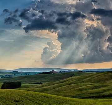 Thundercloud over Tuscany by Rene van der Meer