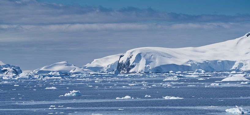 Antarctic Panorama by Kai Müller
