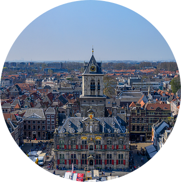 Zicht op Markt en stadhuis van Delft van Peter Bartelings