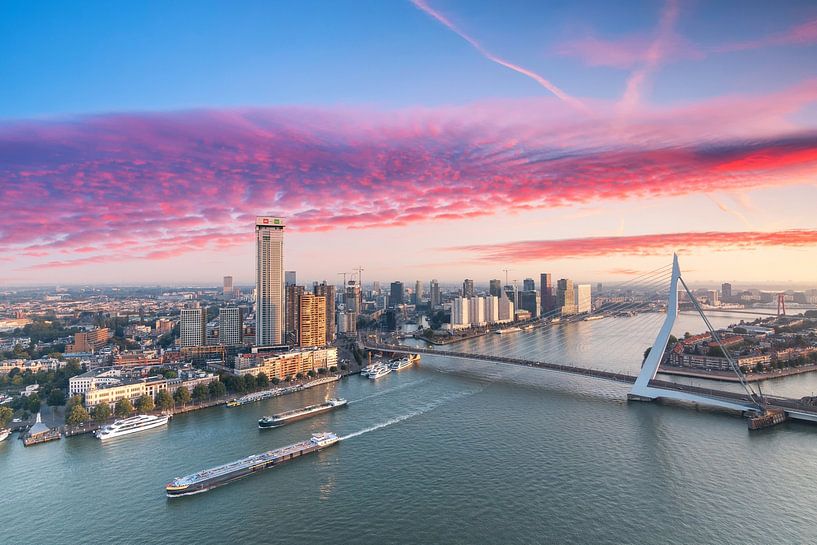 L'aube de Rotterdam par Ilya Korzelius