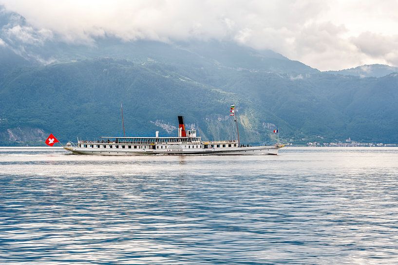 El vapor La Suisse navega por el lago Lemán (Suiza) par Carlos Charlez