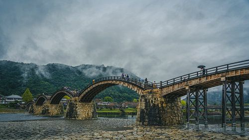 Die hölzernen Bögen in Iwakuni von Teun Ruijters