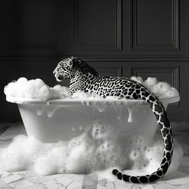 Eleganter Jaguar in der Badewanne - Ein atemberaubendes Badezimmerkunstwerk für Ihr WC von Poster Art Shop