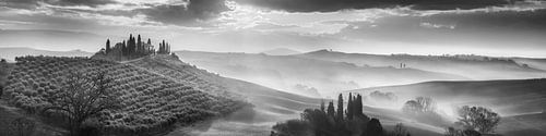 Toscane landschap in Italië. Zwart-wit beeld.