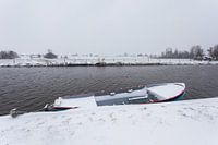 Boot met sneeuw, Nederland winterlandschap