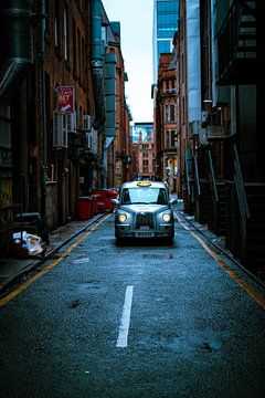 Taxi in Manchester von Nathalie Roost