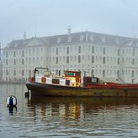 Amsterdam Maritime Museum with barge
