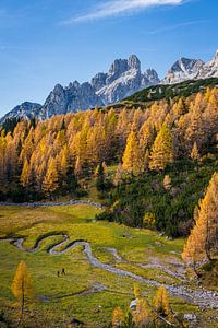 Paysage de montagne "Une belle journée d'automne dans les Alpes II". sur Coen Weesjes