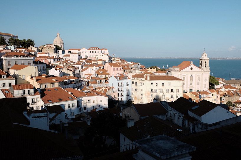 Lisbon by Hello Pompoyo