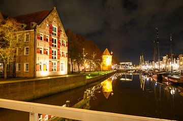 Thorbeckegracht in het centrum van Zwolle bij nacht van Sjoerd van der Wal Fotografie