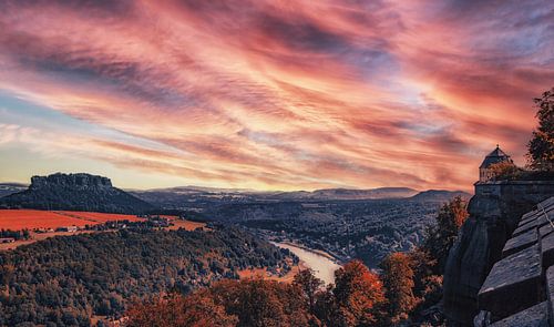 Uitzicht vanaf vesting Königstein over de Elbe