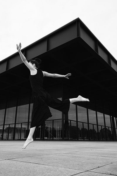 Vrijheid in zwart-wit: dansbeweging in het museum van NZME Photography