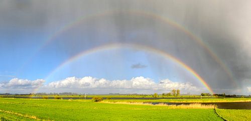 Regenboog boven de IJssel