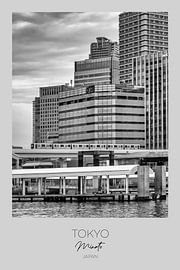 Im Fokus: TOKIO Hinode Pier mit Bahn und Hochhäusern von Minato