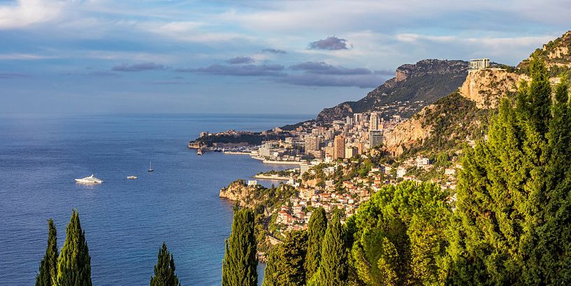 Blick von Roquebrune auf das Fürstentum Monaco von Werner Dieterich