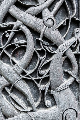 Houtsnijwerk van een Staafkerk in Noorwegen