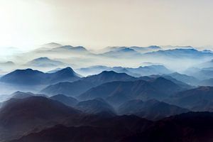 Montagnes brumeuses sur Gerard Wielenga