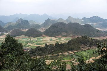 Landbouw dorpje in Ha Giang van Anne Zwagers