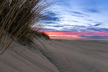 Zeeziekte dankzij zeezicht met duinen van Your Happy Life