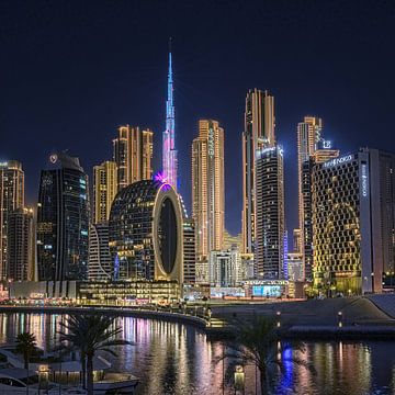 Uitzicht op de wolkenkrabbers in het centrum van Dubai